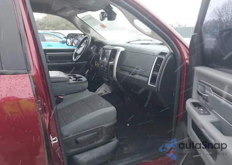 2018 Ram 1500 Big Horn 4X4 5'7 Box из США, поврежденный, VIN 1C6RR7LM9JS354620